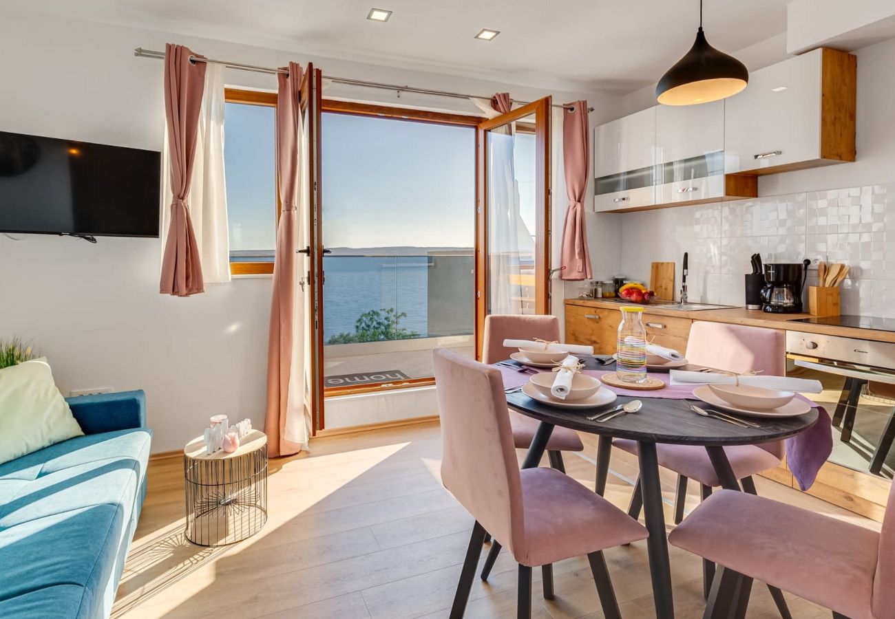 Ferienwohnung in Karlobag - Apartments Rina - one bedroom apartment with a sea view A2