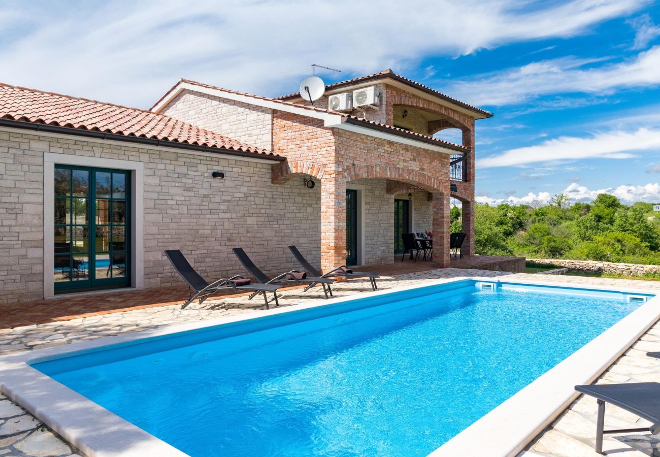 Villa in Vodnjan - Villa Boris mit privatem Pool