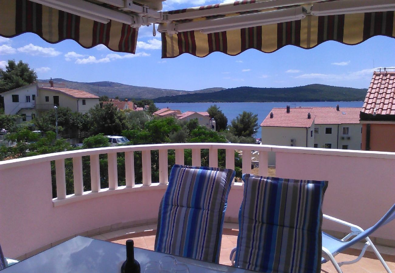 Ferienwohnung in Žaborić - Apartments Marijana - two bedroom apartment with a sea view A1