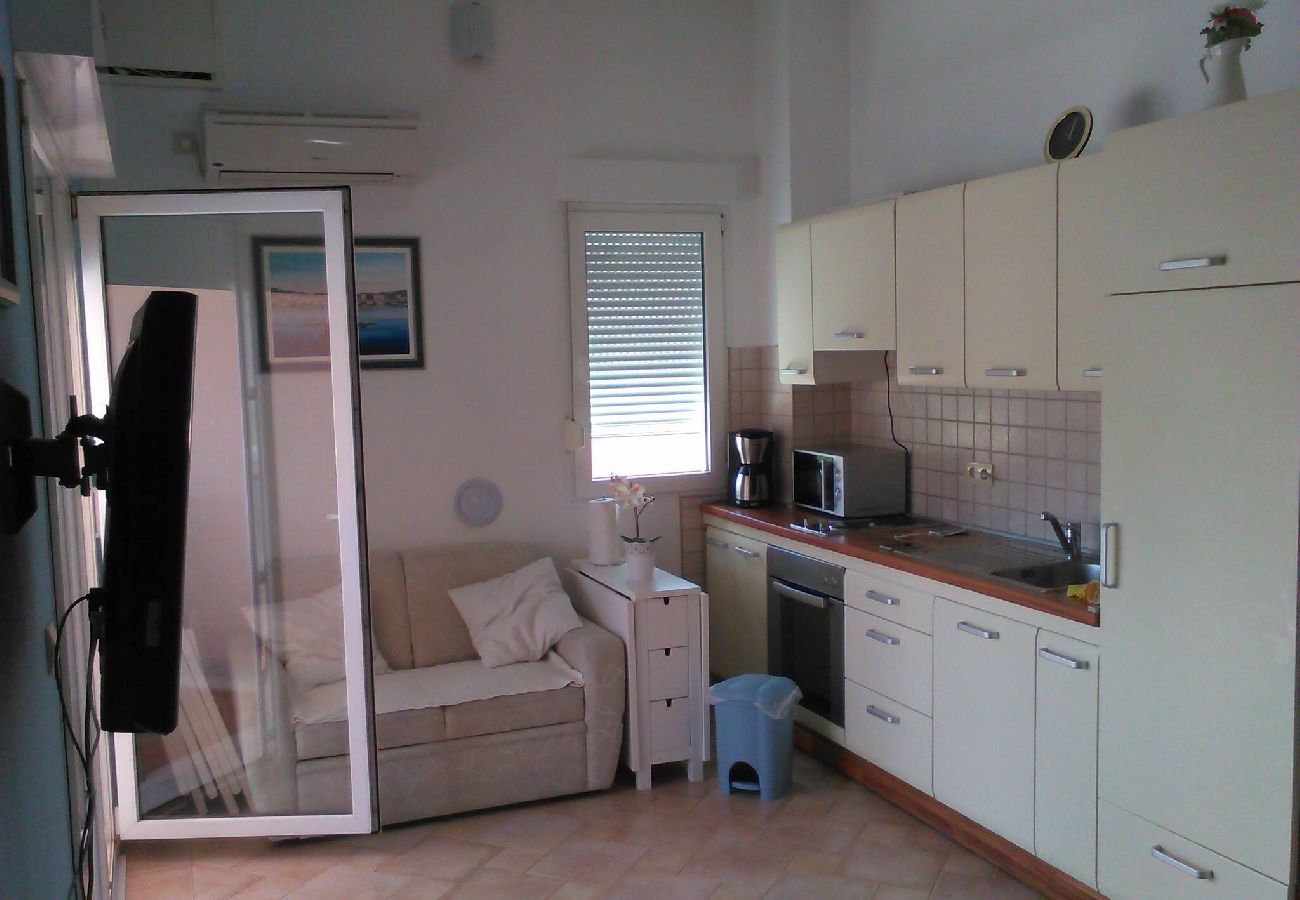 Ferienwohnung in Žaborić - Apartments Marijana - two bedroom apartment with a sea view A1