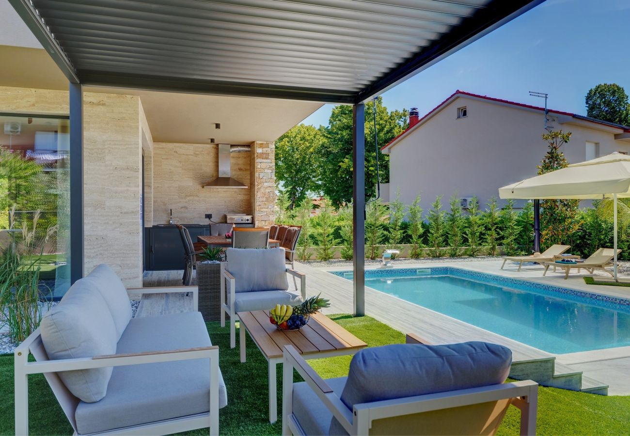 Villa in Marcana - Villa Pieron – Luxus-Spa-Oase