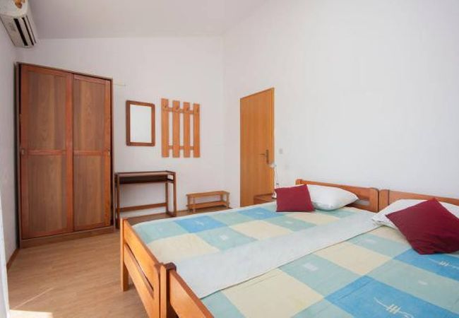 Šibenik-Brodarica - Ferienwohnung