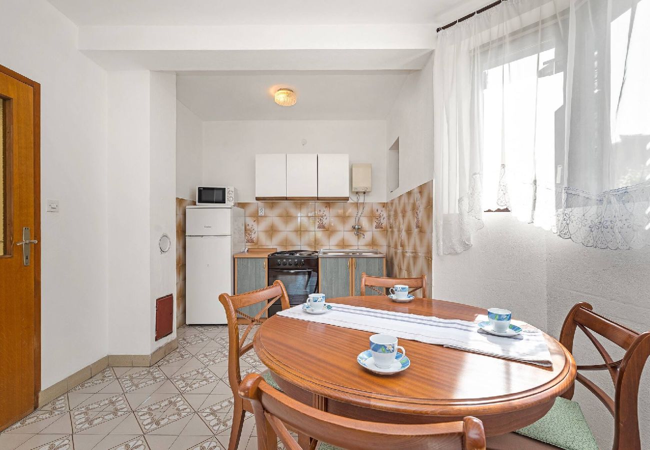 Ferienwohnung in Šibenik-Brodarica - Apartments Jagoda - one bedroom apartment