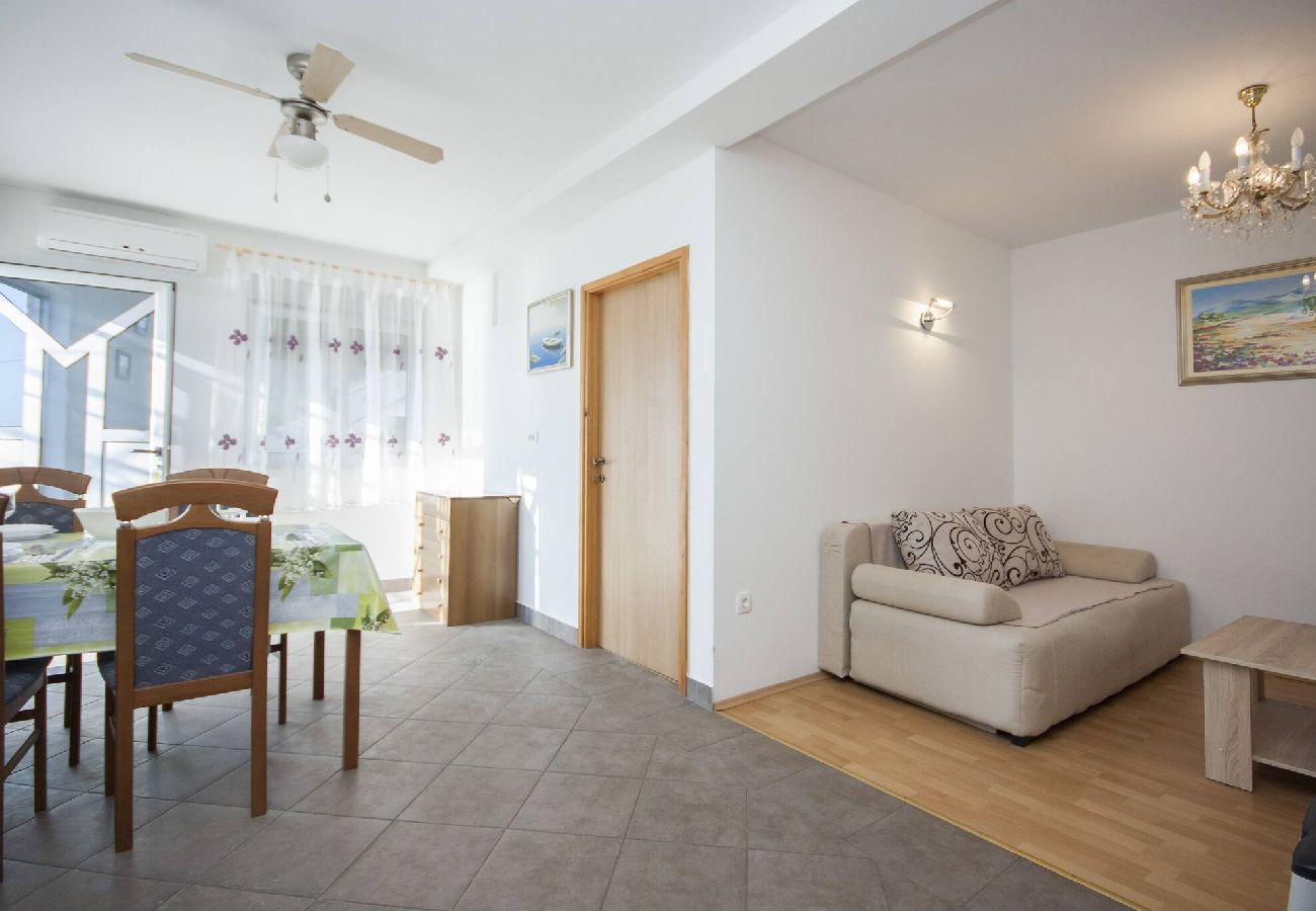 Ferienwohnung in Rogoznica - Apartments Sun Rogoznica - one bedroom apartment with a sea view A1