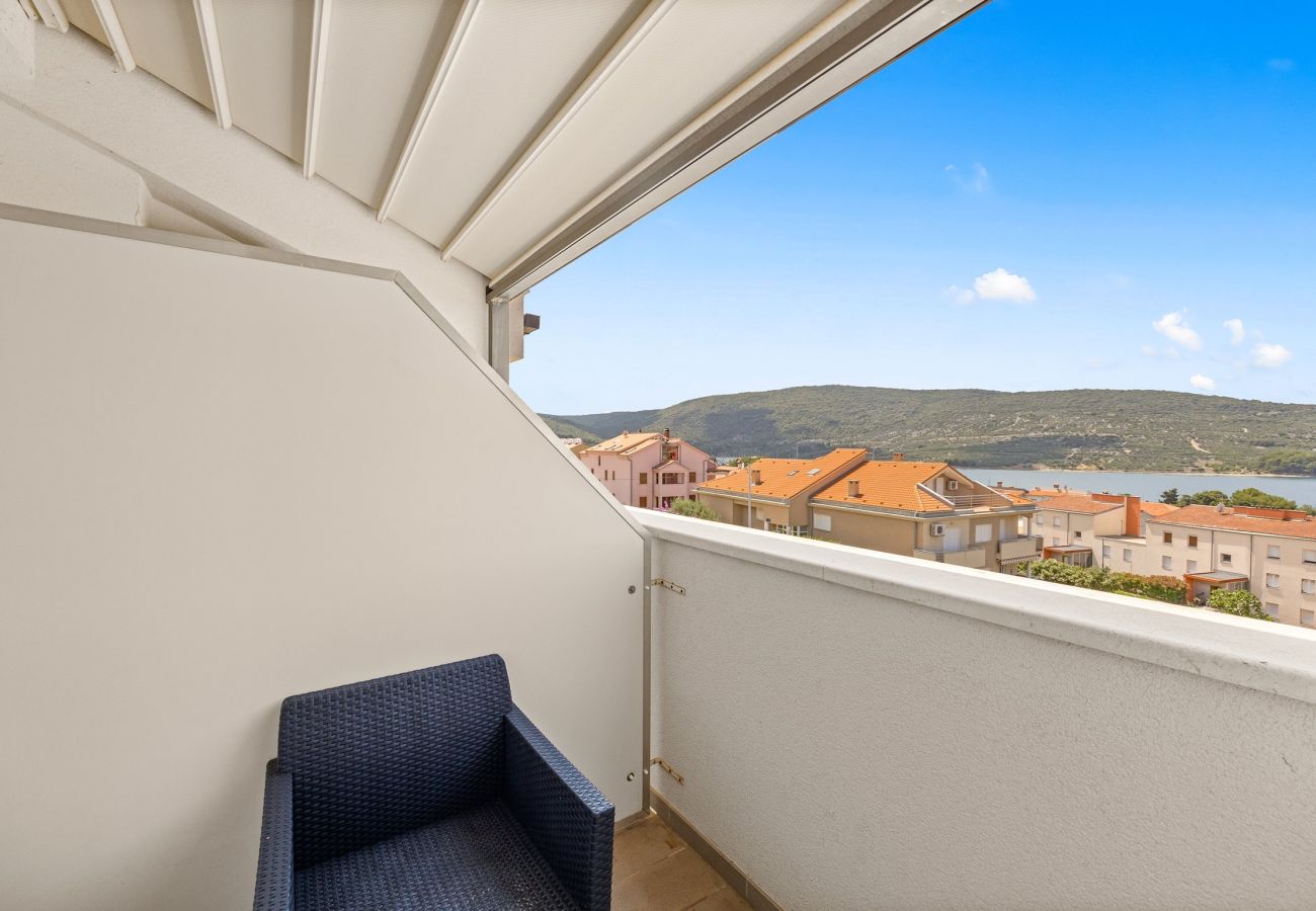 Ferienwohnung in Cres - Entspannung mit Meerblick - FeWo Paula, Insel Cres