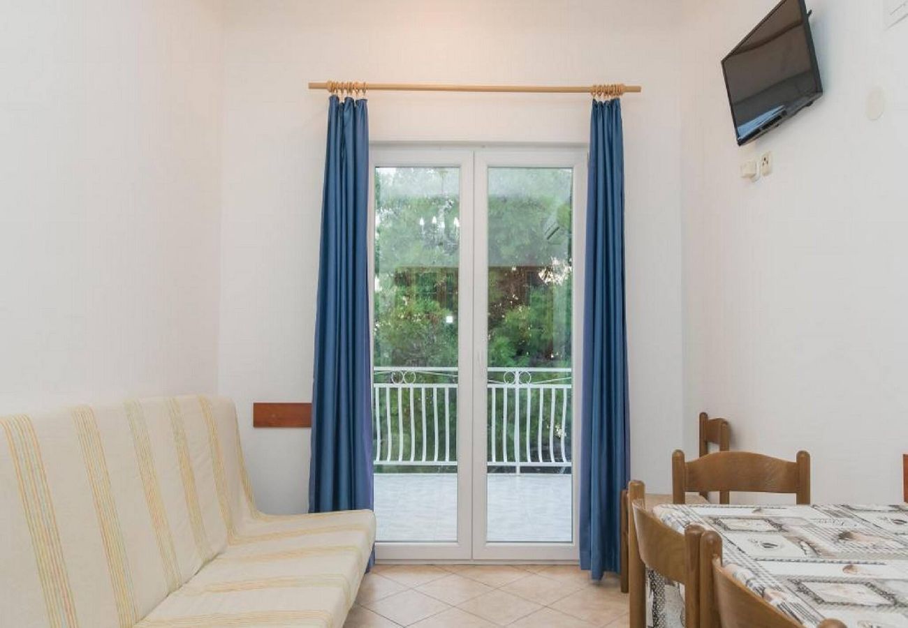 Ferienwohnung in Šibenik-Brodarica - Apartments Gaj Brodarica - A7