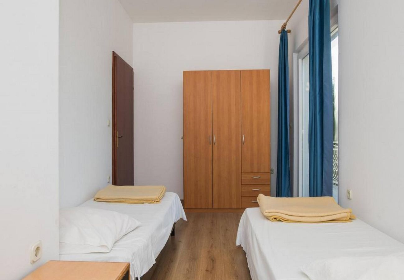 Ferienwohnung in Šibenik-Brodarica - Apartments Gaj Brodarica - A7