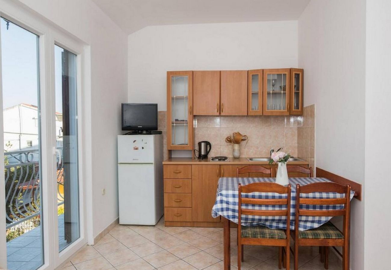 Ferienwohnung in Šibenik-Brodarica - Apartments Gaj Brodarica - A9