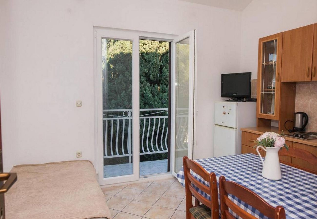 Ferienwohnung in Šibenik-Brodarica - Apartments Gaj Brodarica - A9