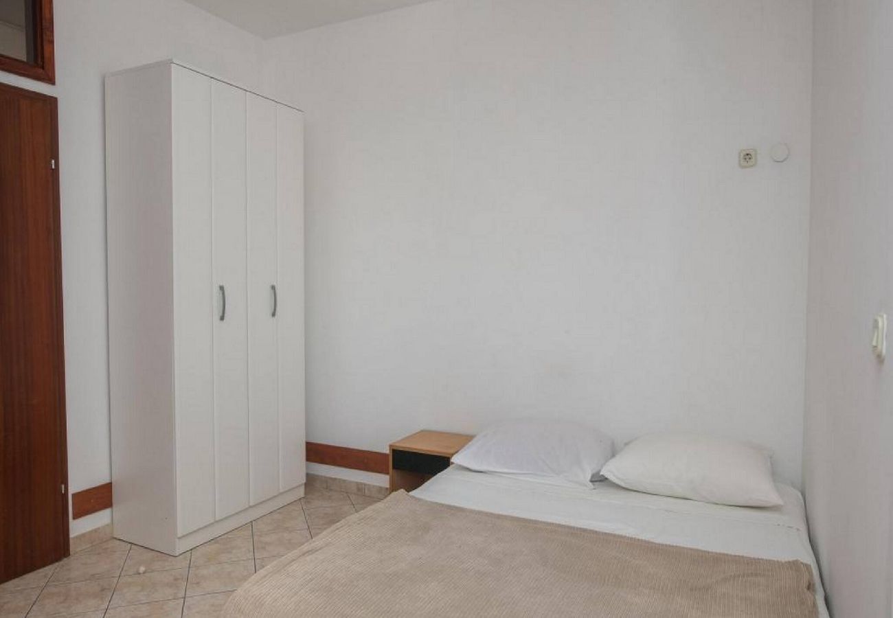 Ferienwohnung in Šibenik-Brodarica - Apartments Gaj Brodarica - A9