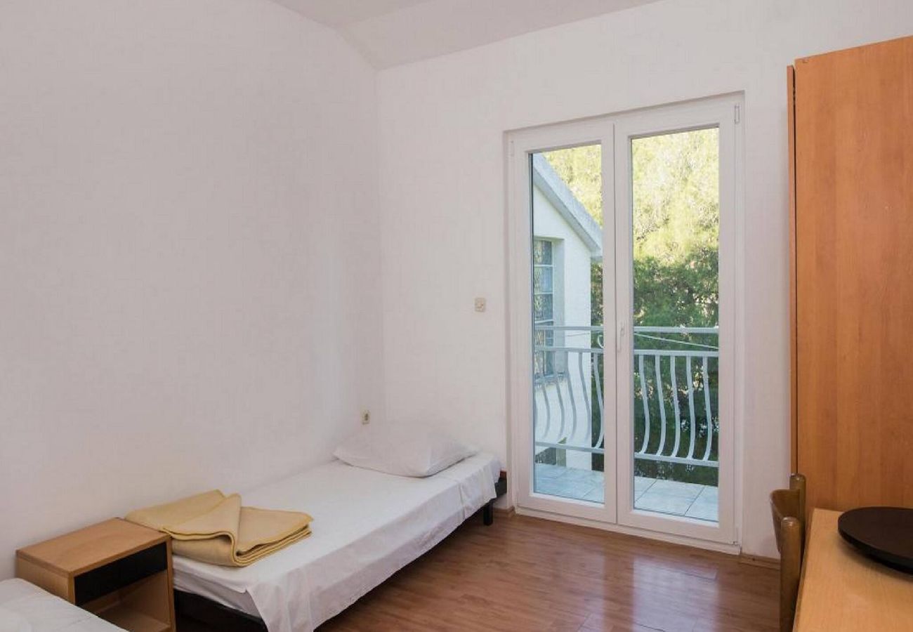 Ferienwohnung in Šibenik-Brodarica - Apartments Gaj Brodarica - A9