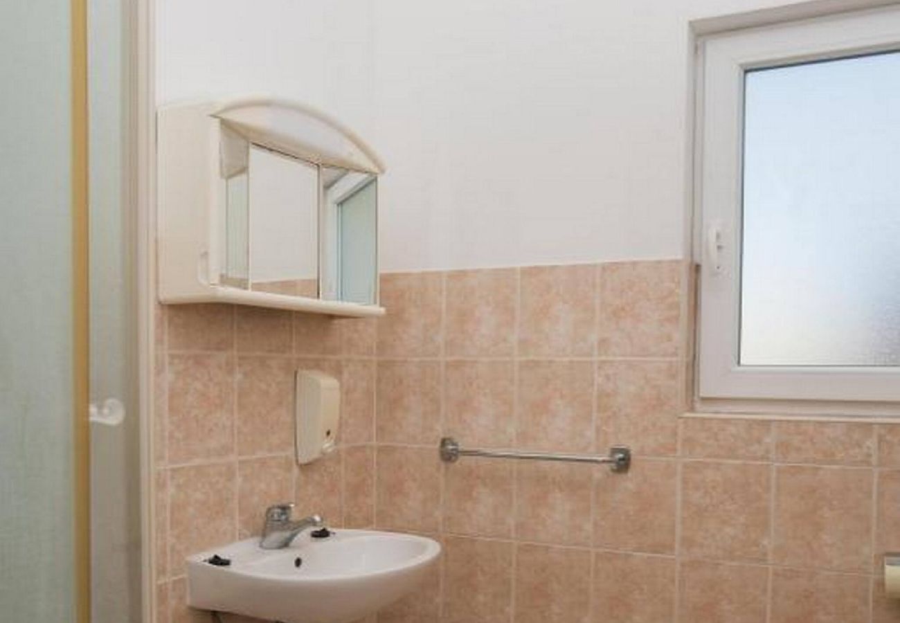 Ferienwohnung in Šibenik-Brodarica - Apartments Gaj Brodarica - A9