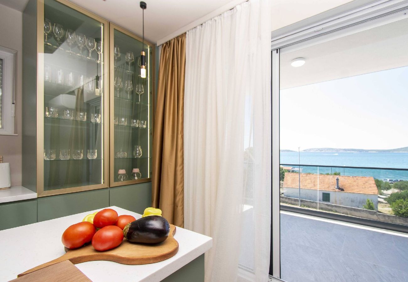 Ferienwohnung in Šibenik-Brodarica - Luxury Apartment Tisa - three bedroom apartment with a sea view