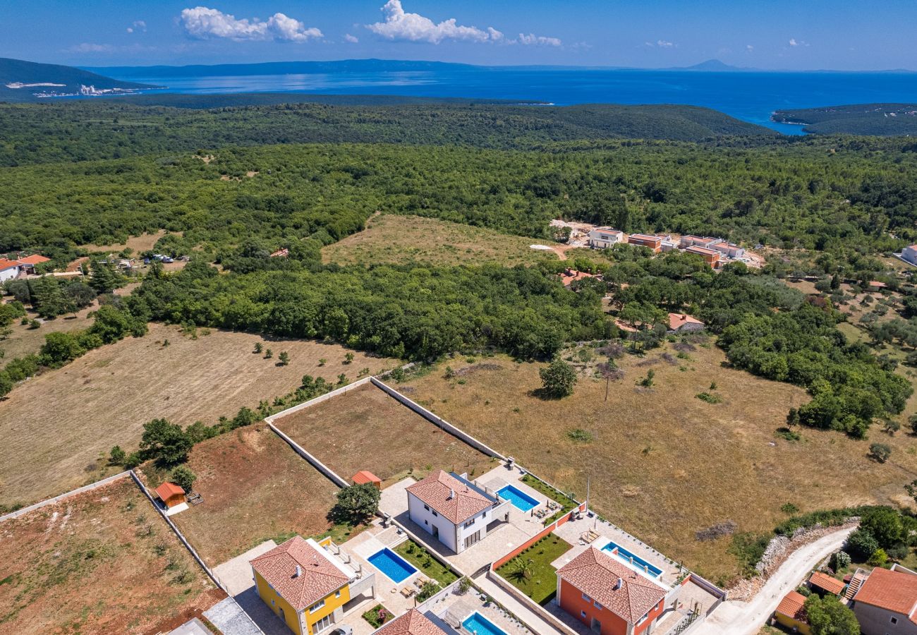 Villa in Krnica - Bezaubernde Villa North mit Pool und Whirlpool