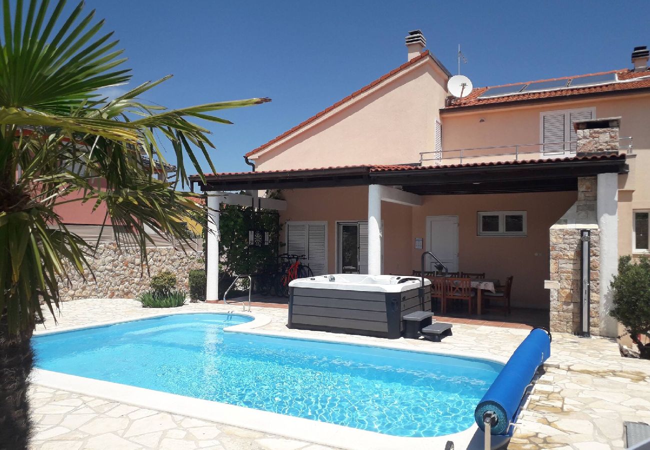 Villa in Murter - Villa Roza Murter - four bedroom house with a swimming pool