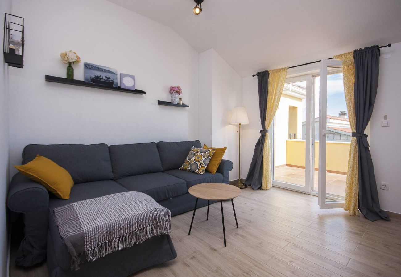 Ferienwohnung in Šibenik-Brodarica - Apartments Tonia - Apartment mit einem Schlafzimmer und Meerblick (Tonia A2)