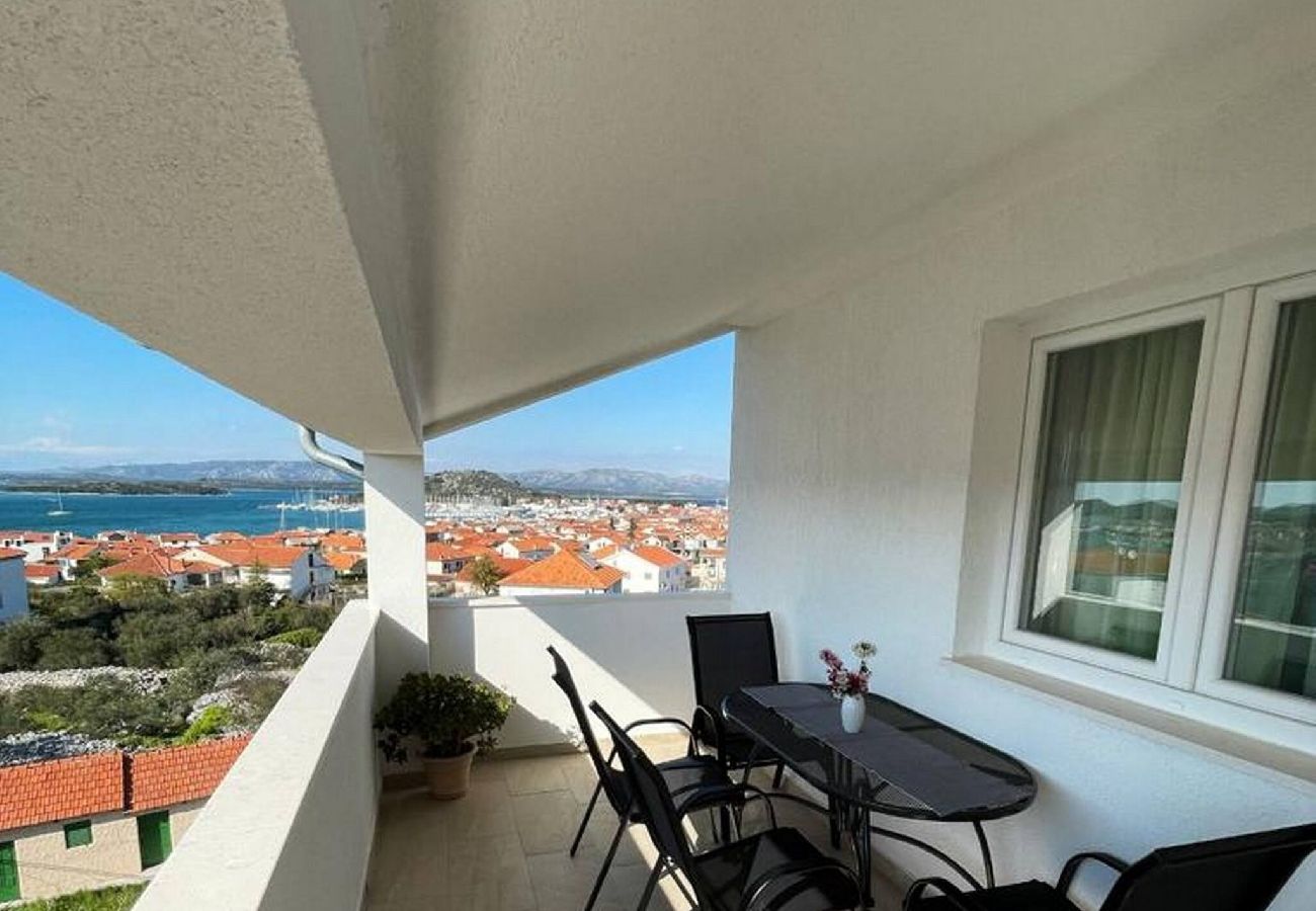 Ferienwohnung in Murter - Apartments Kostelić - Apartment mit einem Schlafzimmer und Meerblick A3