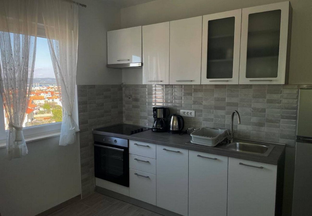 Ferienwohnung in Murter - Apartments Kostelić - Apartment mit einem Schlafzimmer und Meerblick A3