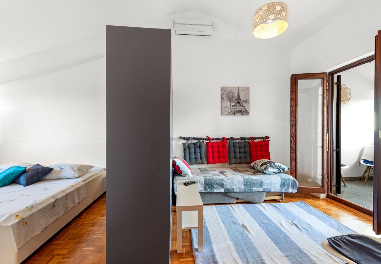 Ferienwohnung in Šibenik-Brodarica - Apartment Danica – Apartment mit drei Schlafzimmern