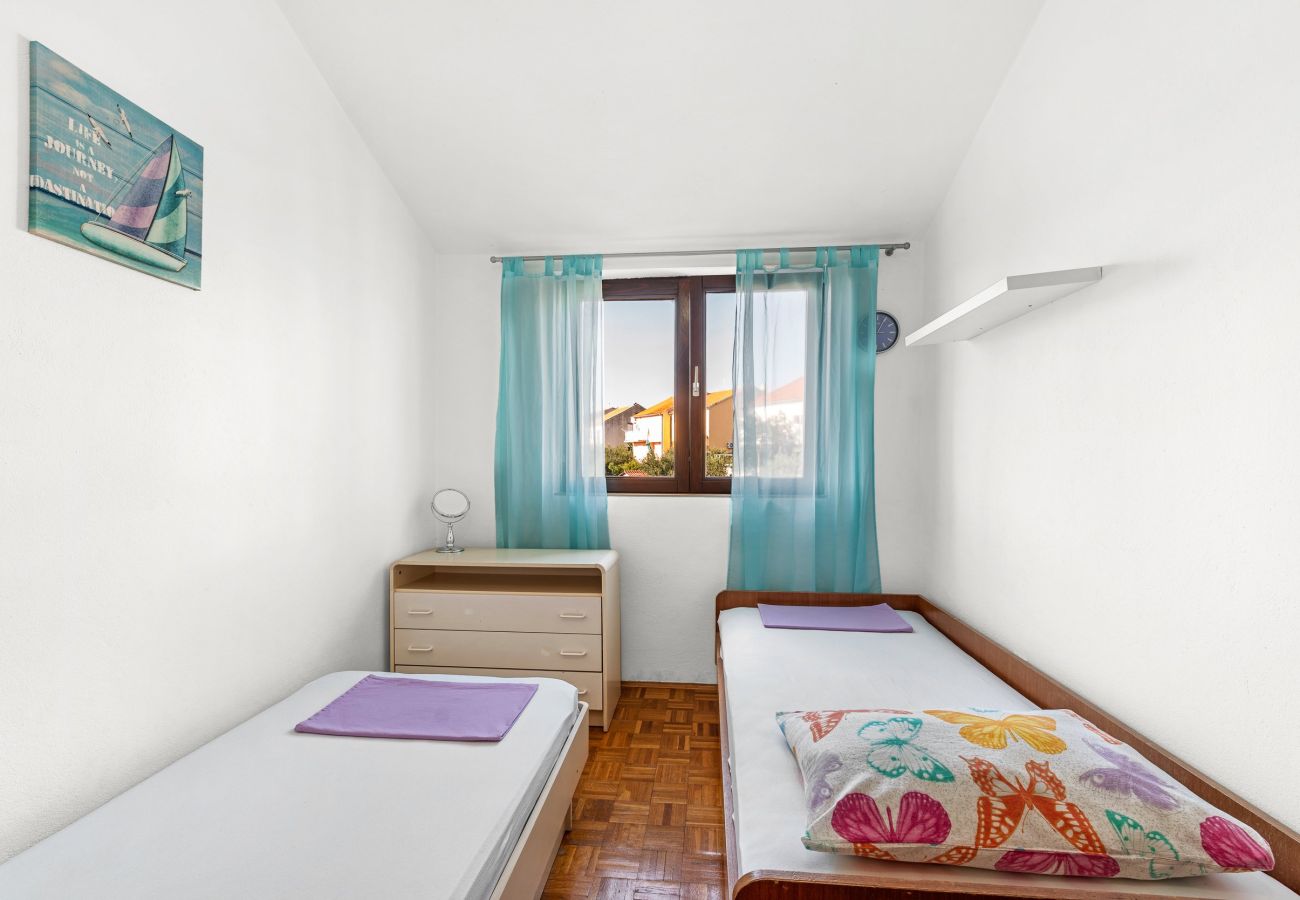 Ferienwohnung in Šibenik-Brodarica - Apartment Danica – Apartment mit drei Schlafzimmern