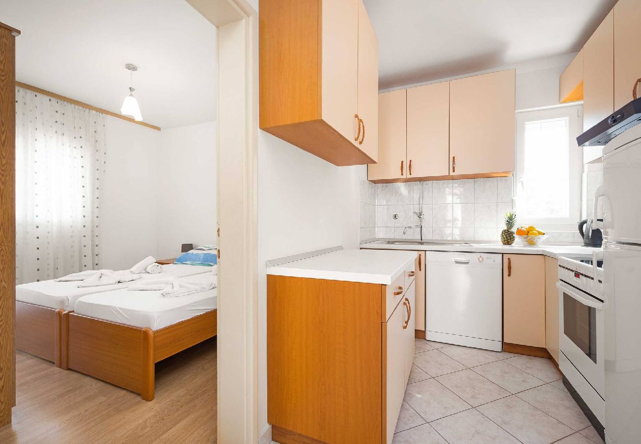 Ferienwohnung in Šibenik-Brodarica - Terra Mare Apartments – Apartment mit zwei Schlafzimmern und Balkon