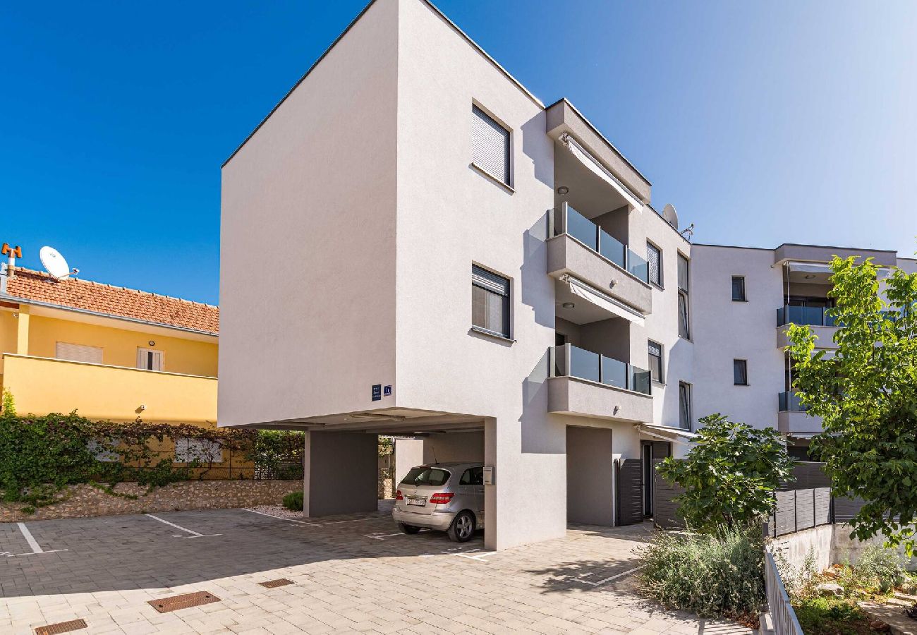 Ferienwohnung in Rogoznica - Apartments Boomerang – Apartment mit zwei Schlafzimmern und Meerblick A1