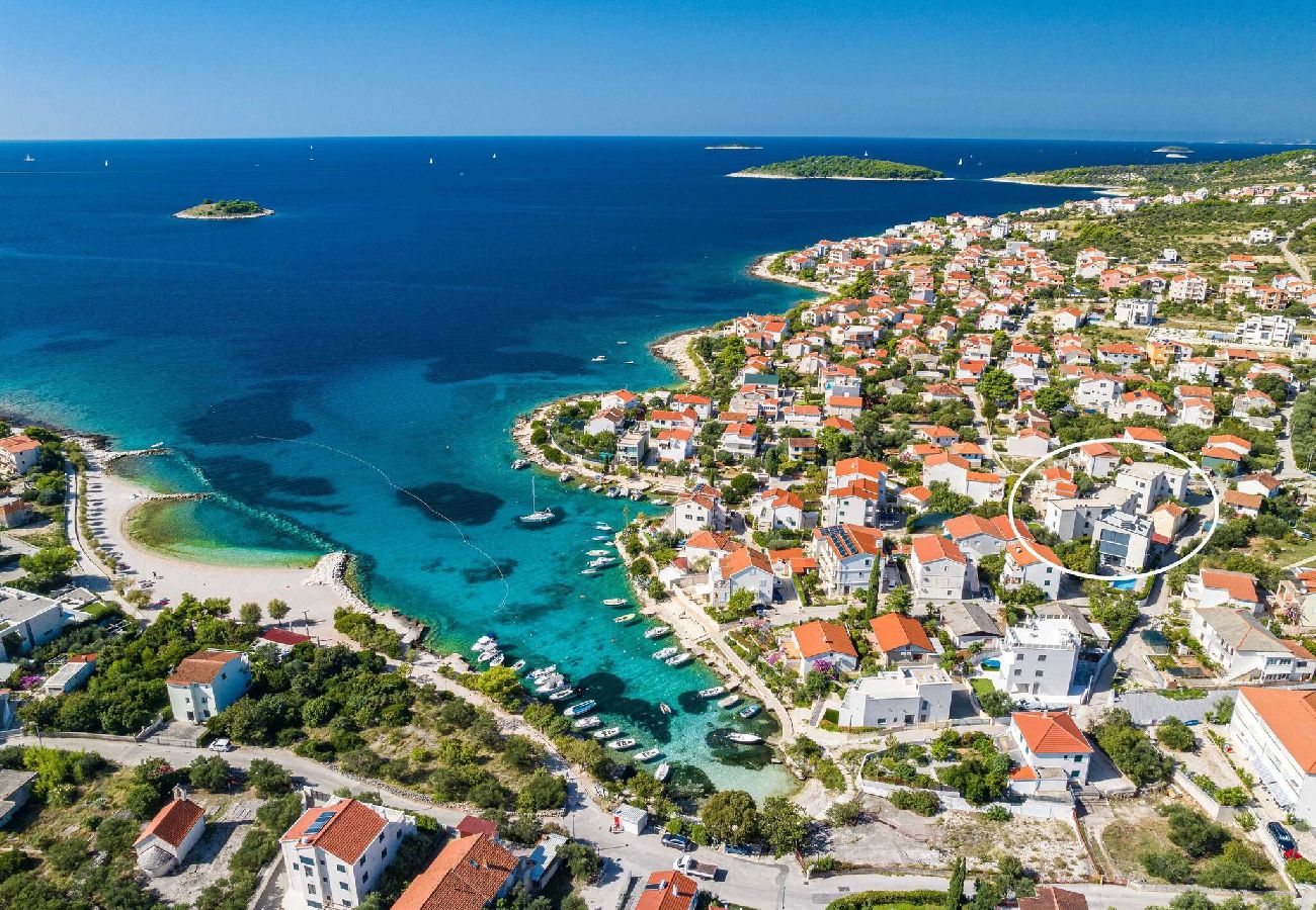 Ferienwohnung in Zecevo Rogoznicko - Apartments Boomerang – Apartment mit zwei Schlafzimmern und Meerblick A2