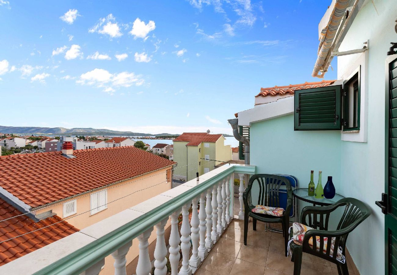 Ferienwohnung in Šibenik-Brodarica - Apartments Angelo - Apartment 2 mit Meerblick