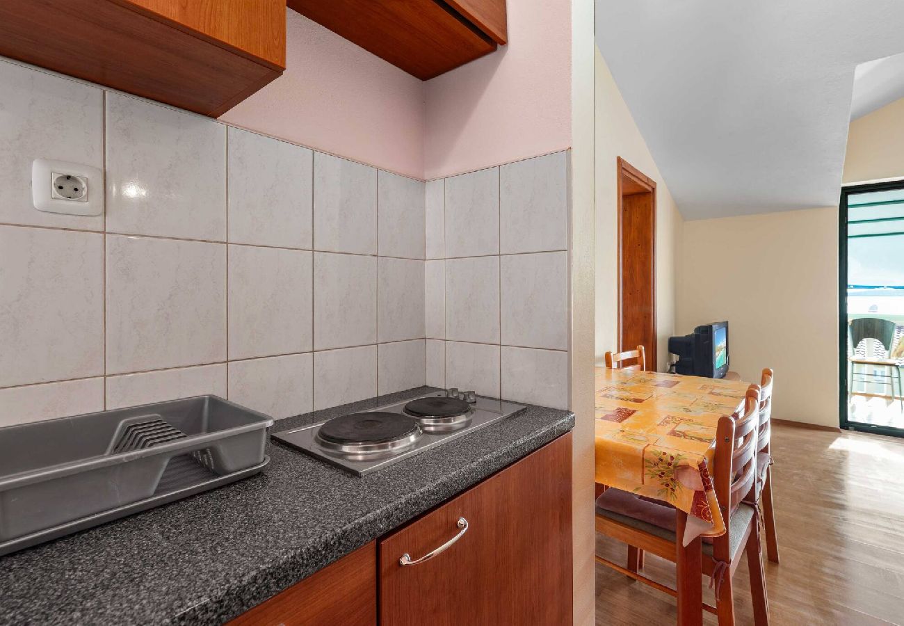 Ferienwohnung in Šibenik-Brodarica - Apartments Angelo - Apartment 1 mit Meerblick