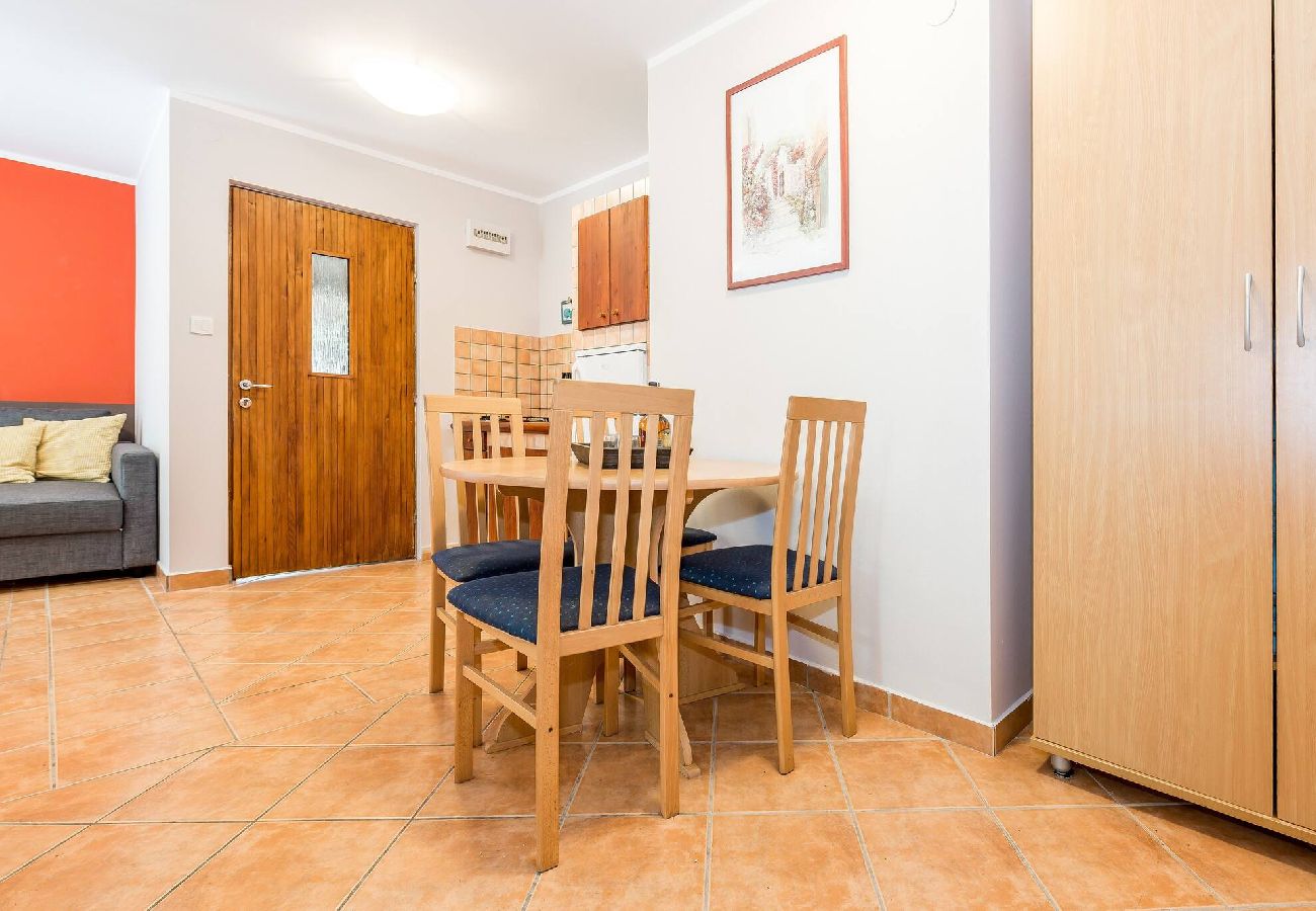 Ferienwohnung in Grebaštica - Apartments TeAna - Two Bedroom Apartment A6 