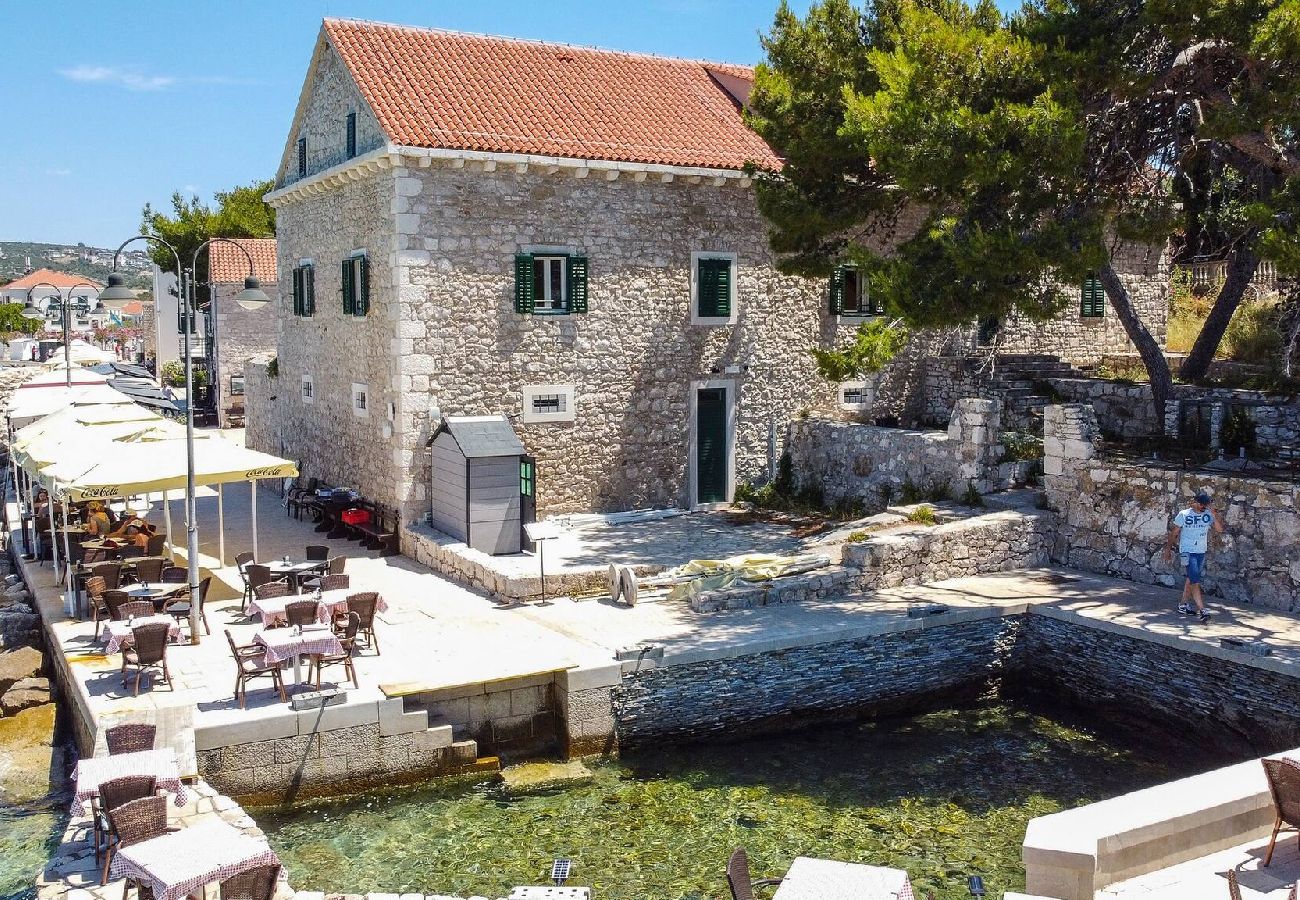 Ferienwohnung in Primošten - Vila Fenč - Apartment mit zwei Schlafzimmern und Meerblick A2