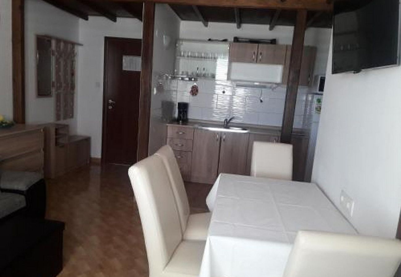 Ferienwohnung in Srima - Apartments Lacmanović - Apartment mit zwei Schlafzimmern und Meerblick (Ante)