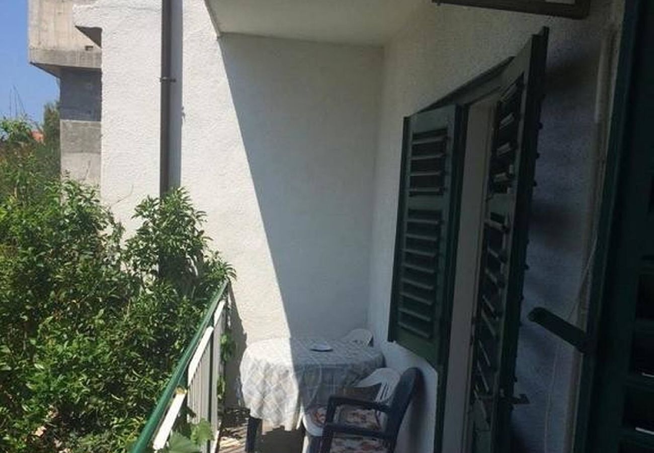 Ferienwohnung in Šibenik-Brodarica - Apartment Zorica – Apartment mit zwei Schlafzimmern und Meerblick