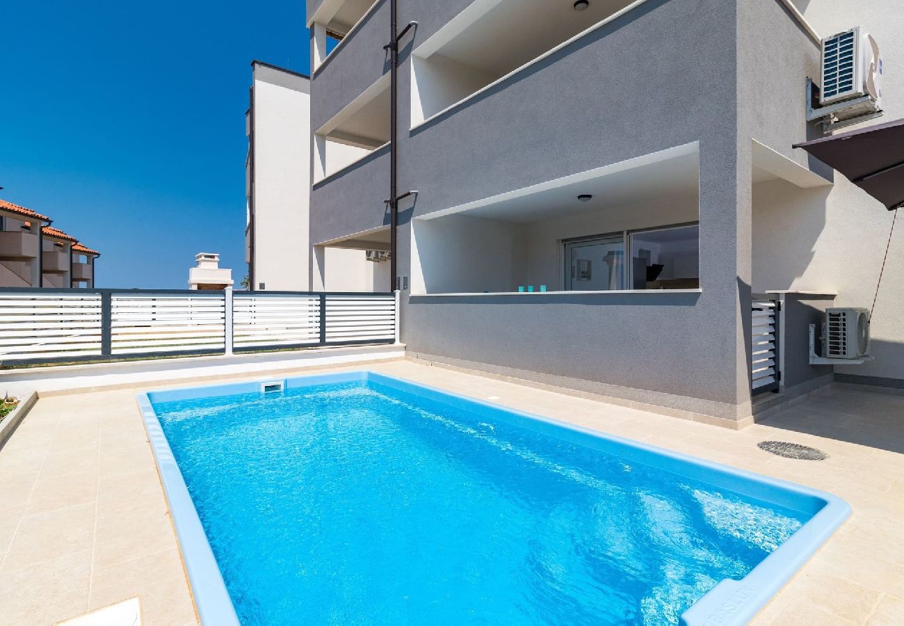 Apartment in Medulin - Pool Apartment Sax with Sea View (Private Pool) 