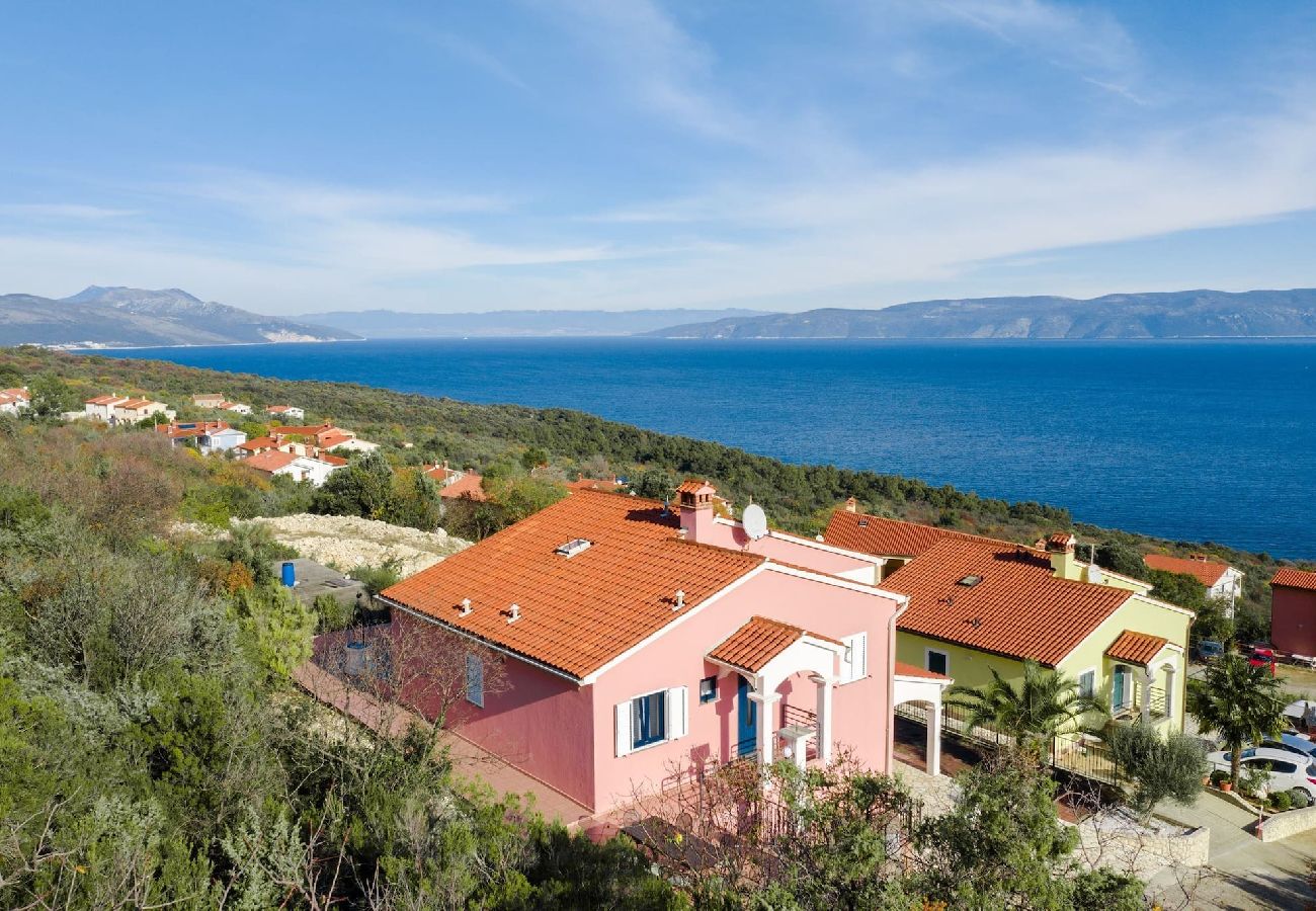 House in Ravni - Holiday Home Alis with Sea View