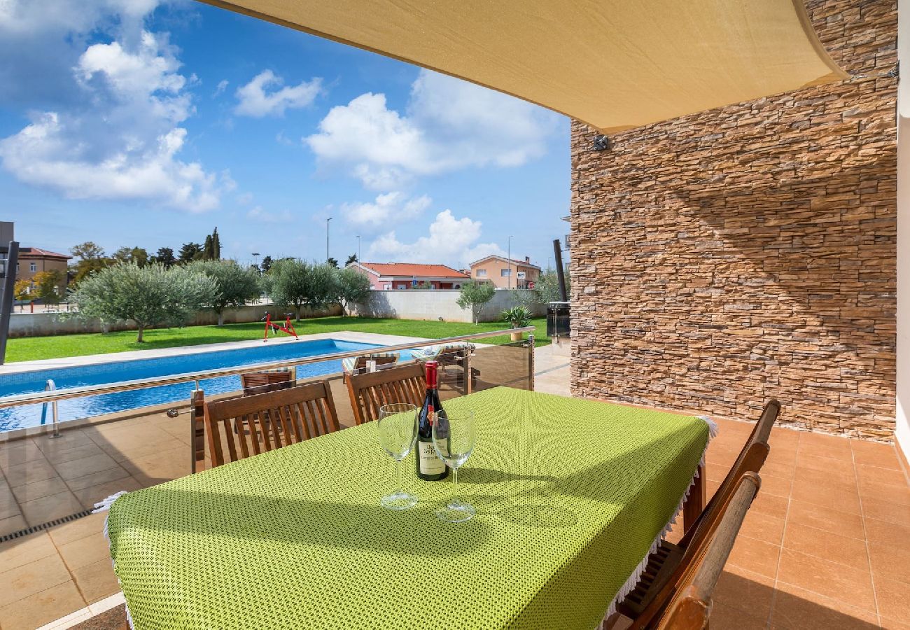 Villa in Medulin - Villa Gigetto with Private Pool and Big Garden 