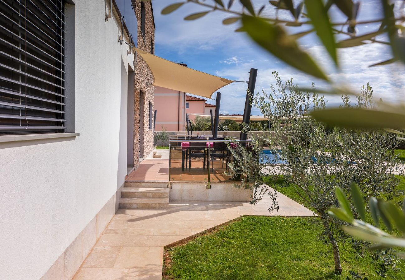 Villa in Medulin - Villa Gigetto with Private Pool and Big Garden 