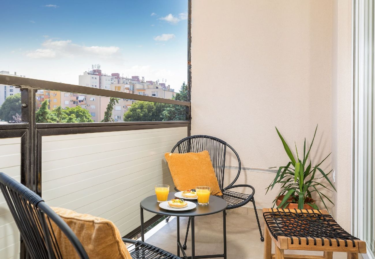 Apartment in Pula - Close to the Beach and the Mall - Sunny Pula 