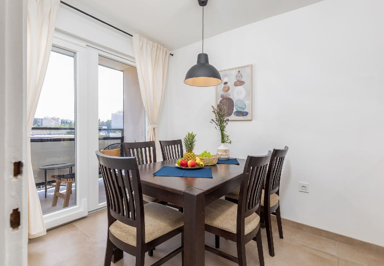 Apartment in Pula - Close to the Beach and the Mall - Sunny Pula 