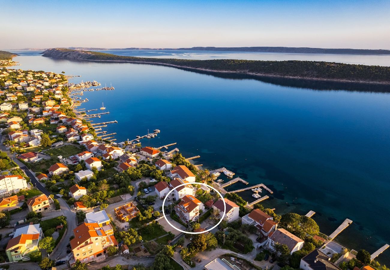 Studio in Rab - Sea View and Boat Mooring - Jurica (Studio) 