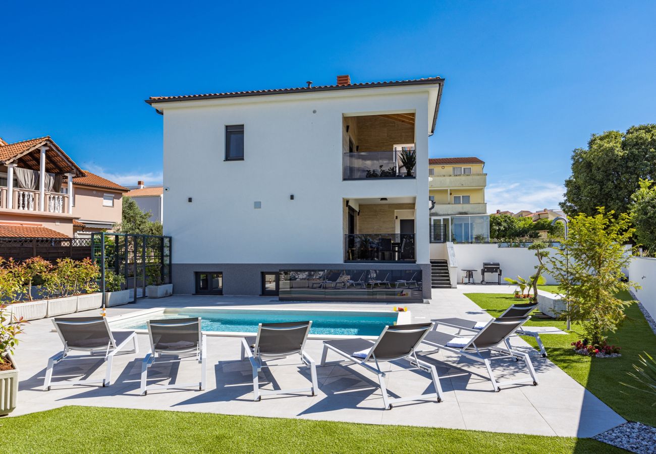 Villa in Štinjan - Villa Antares