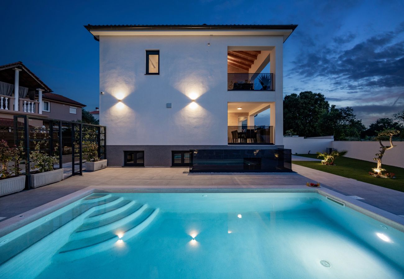 Villa in Štinjan - Villa Antares