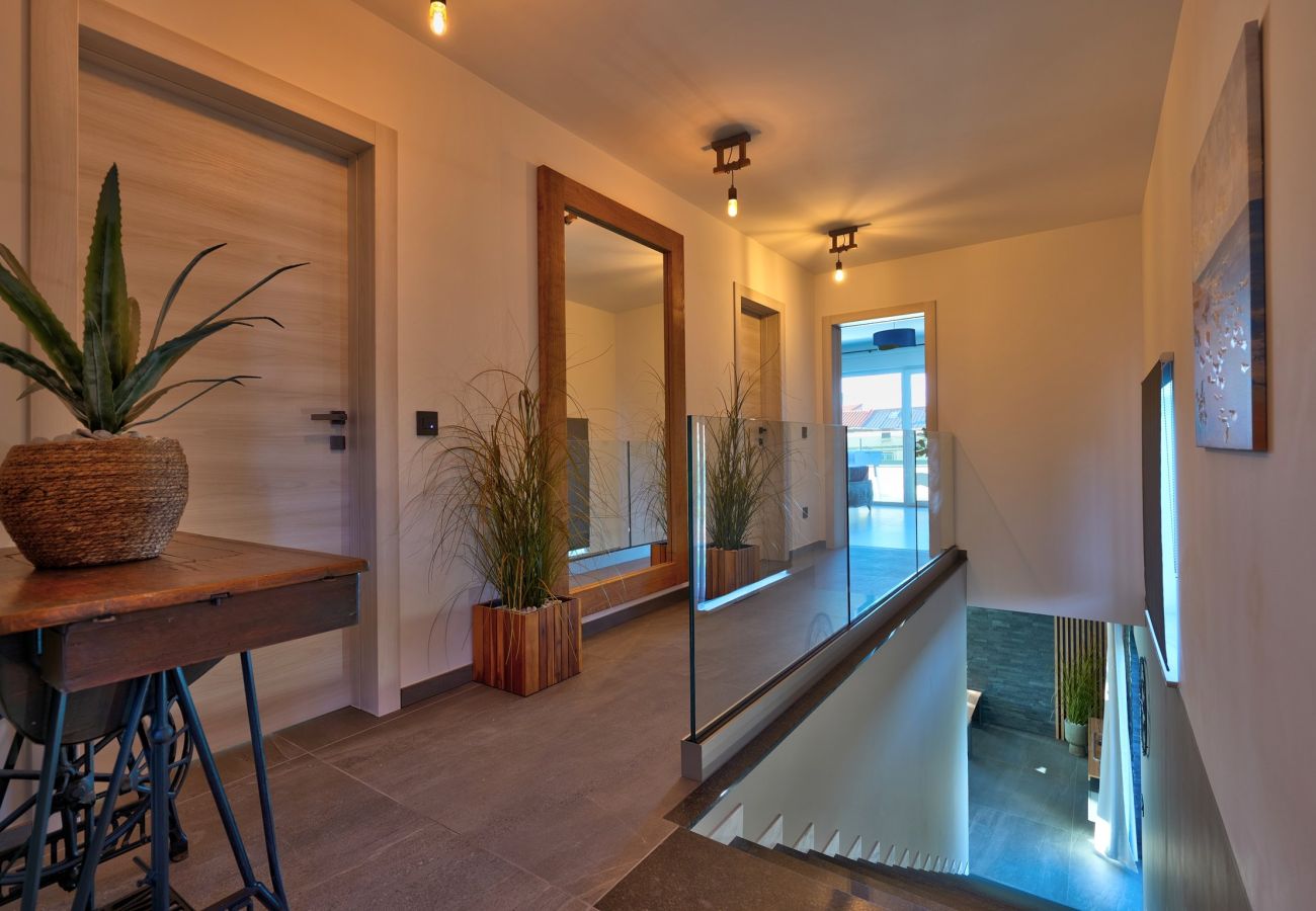 Villa in Marcana - Villa Bavigo - Luxury Spa Oasis