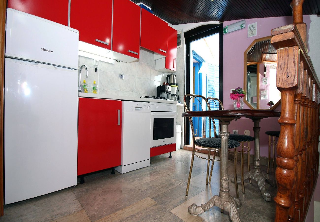 House in Tisno - Holiday Home Serov - four bedroom house