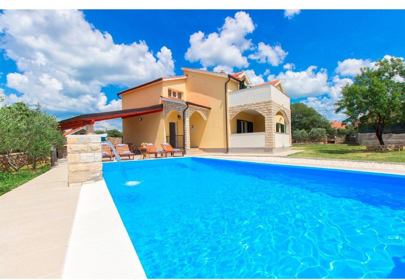 Villa in Brištane - Villa Pletikosa - four bedroom house with a swimming pool