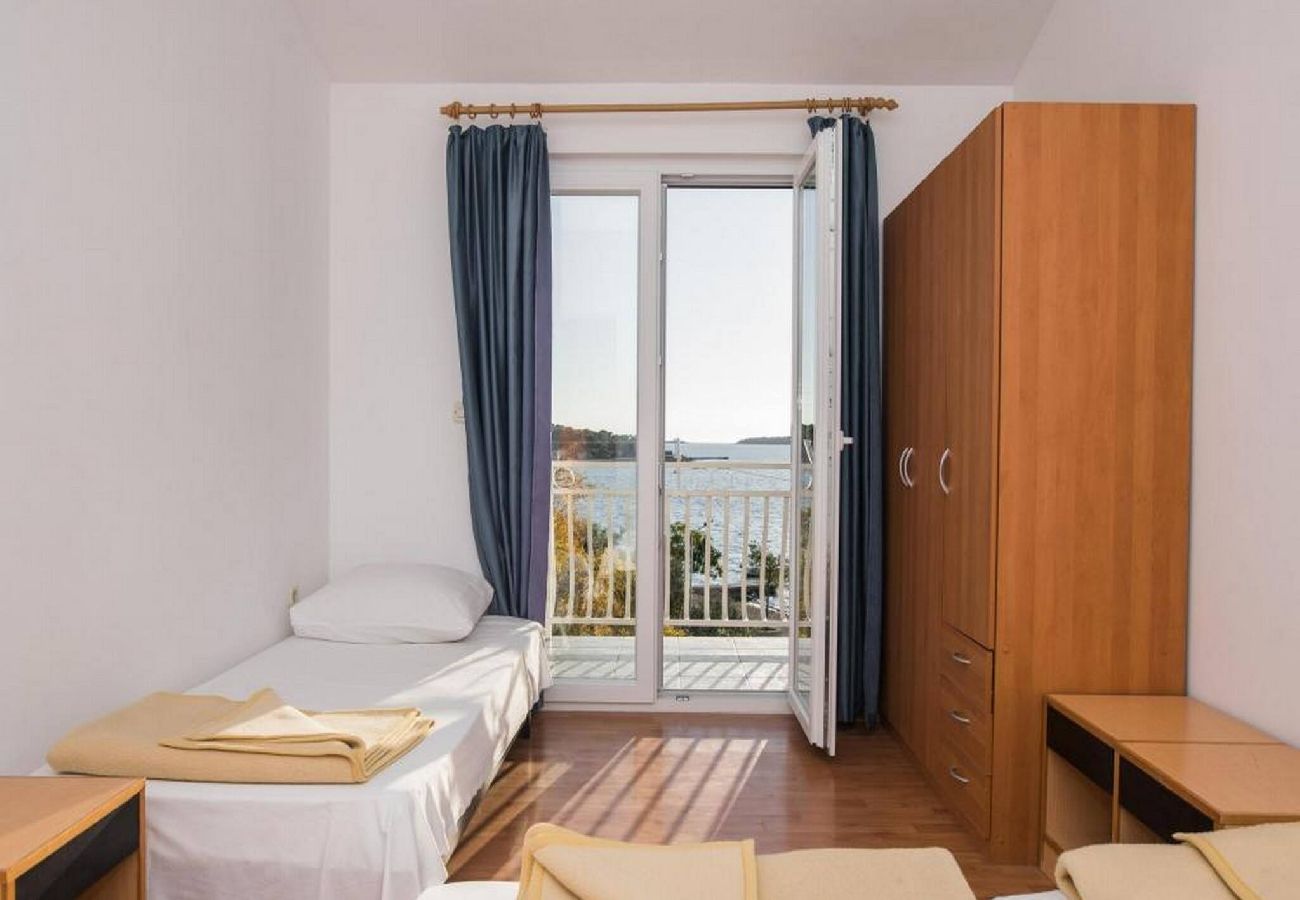 Apartment in Šibenik-Brodarica - Apartments Gaj Brodarica - A8