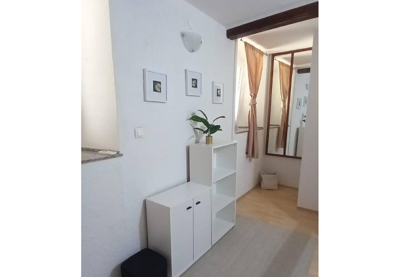 Studio in Šibenik - Studio Apartment Malina - City Center Apartment