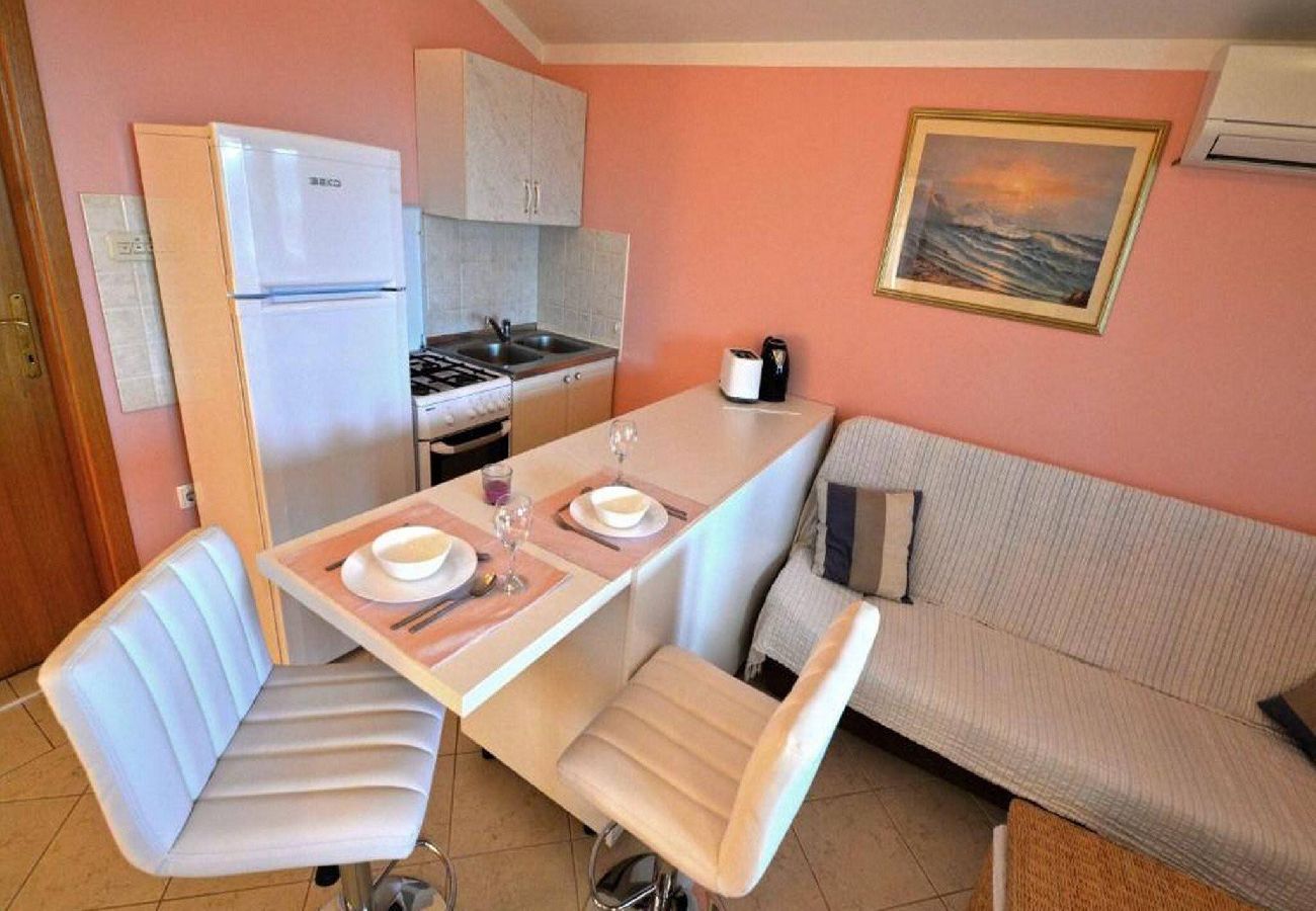 Apartment in Murter - Apartment Mila - two bedroom apartment with a sea view