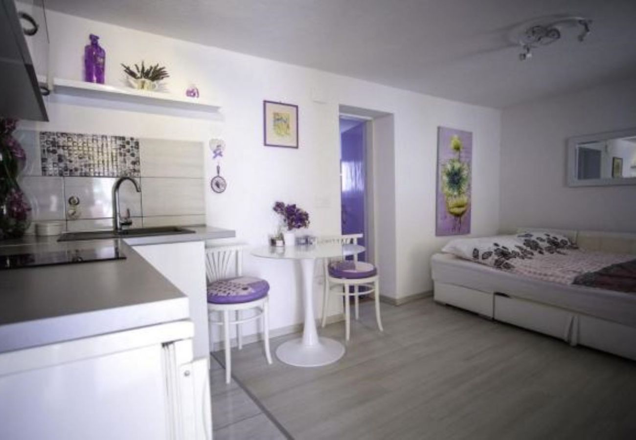 Studio in Raslina - Holiday Home Lavanda