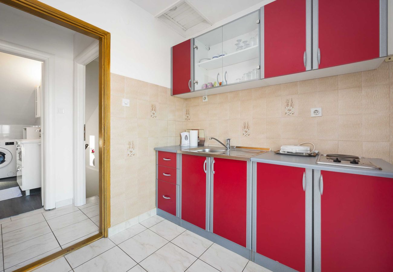 Studio in Vodice - Apartments Anna - Studio apartment with a balcony